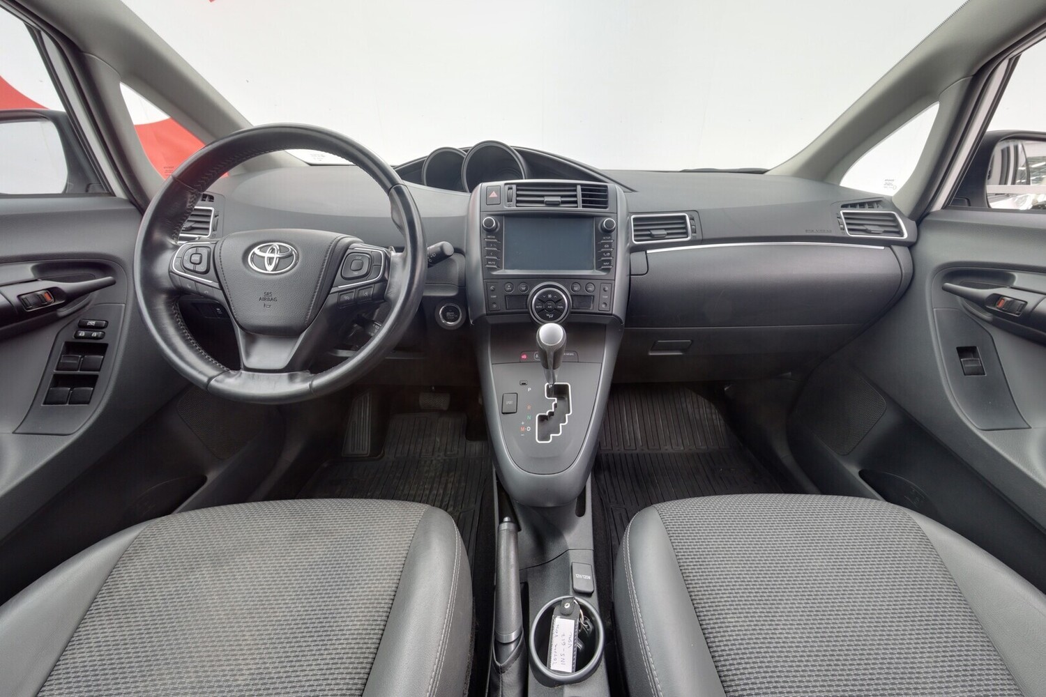 Toyota Verso vaihtoauto