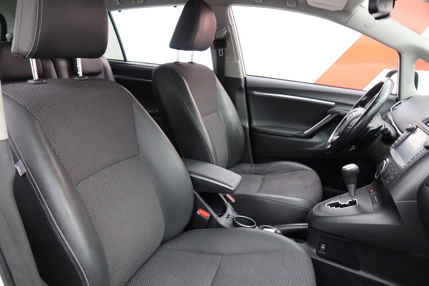 Toyota Verso vaihtoauto