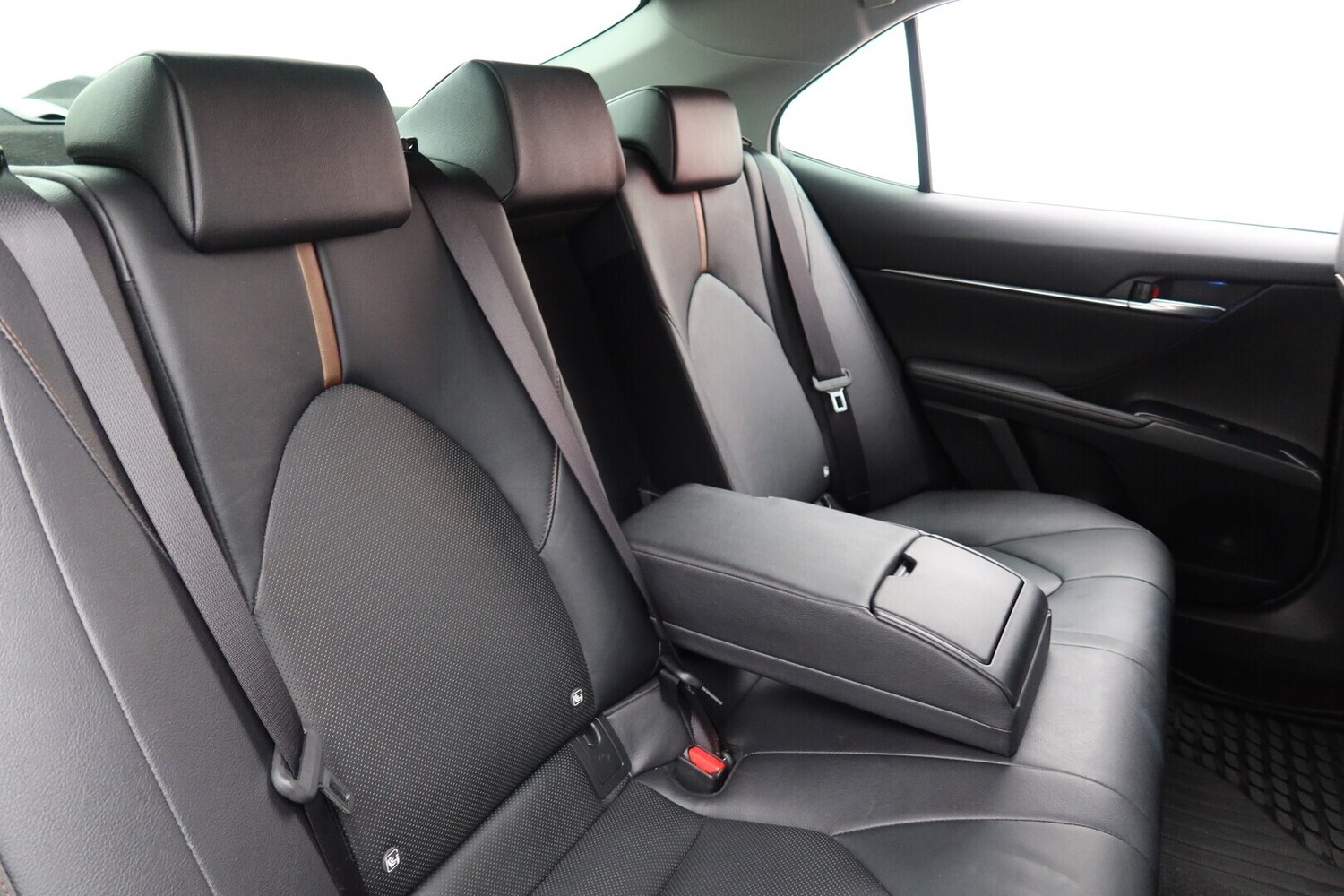 Toyota Camry vaihtoauto