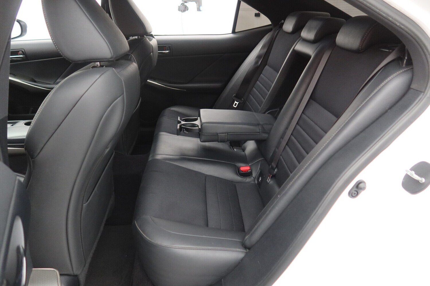 Lexus IS vaihtoauto