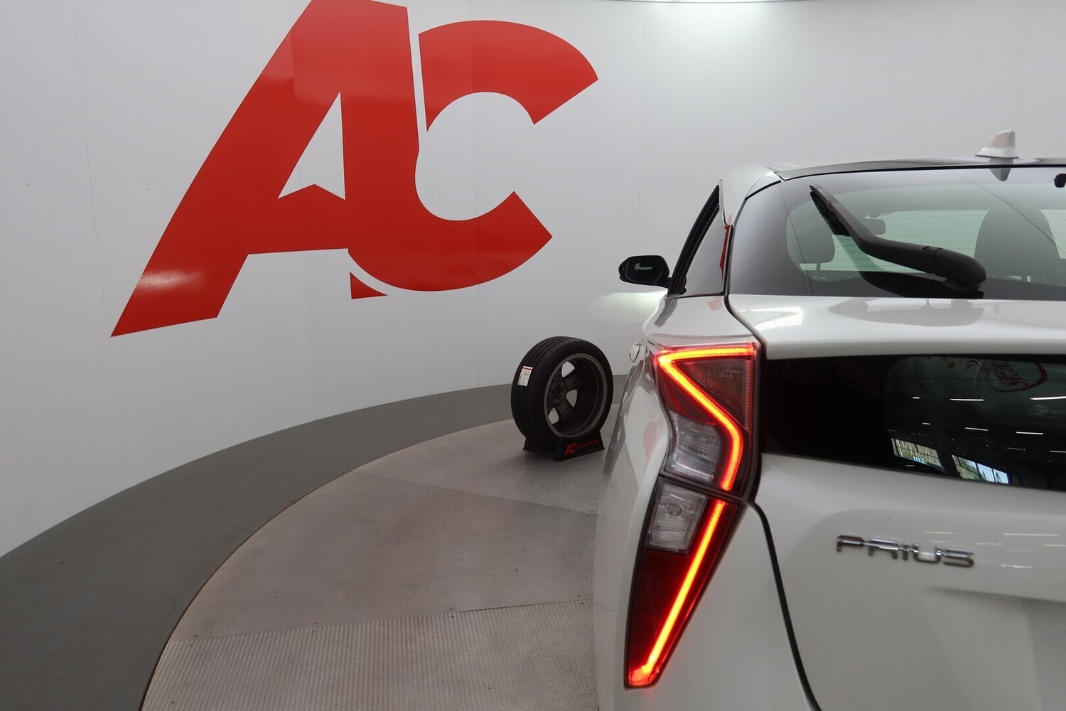 Toyota Prius vaihtoauto