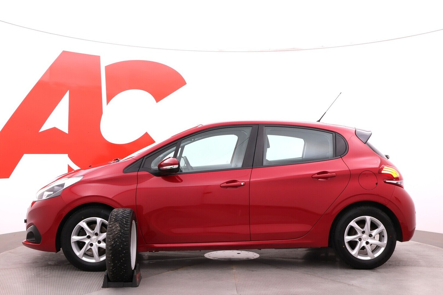 Peugeot 208 vaihtoauto