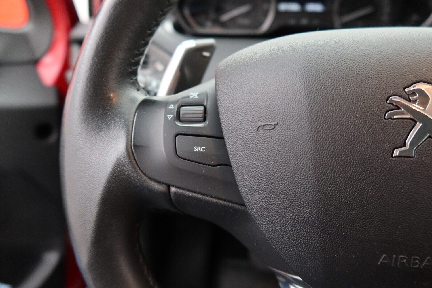Peugeot 208 vaihtoauto