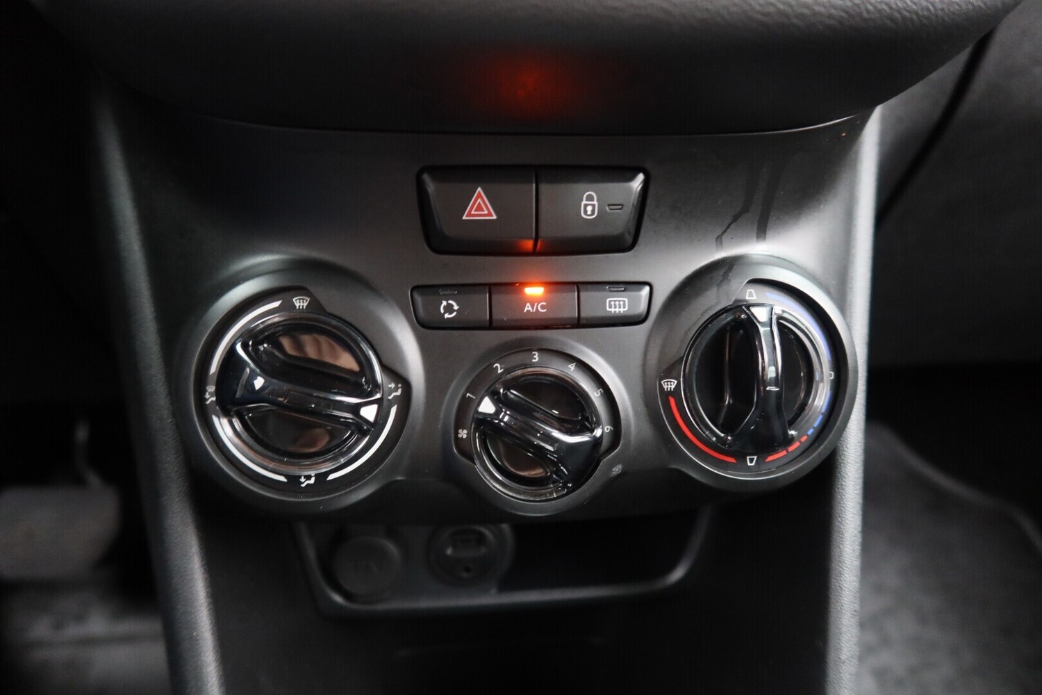 Peugeot 208 vaihtoauto