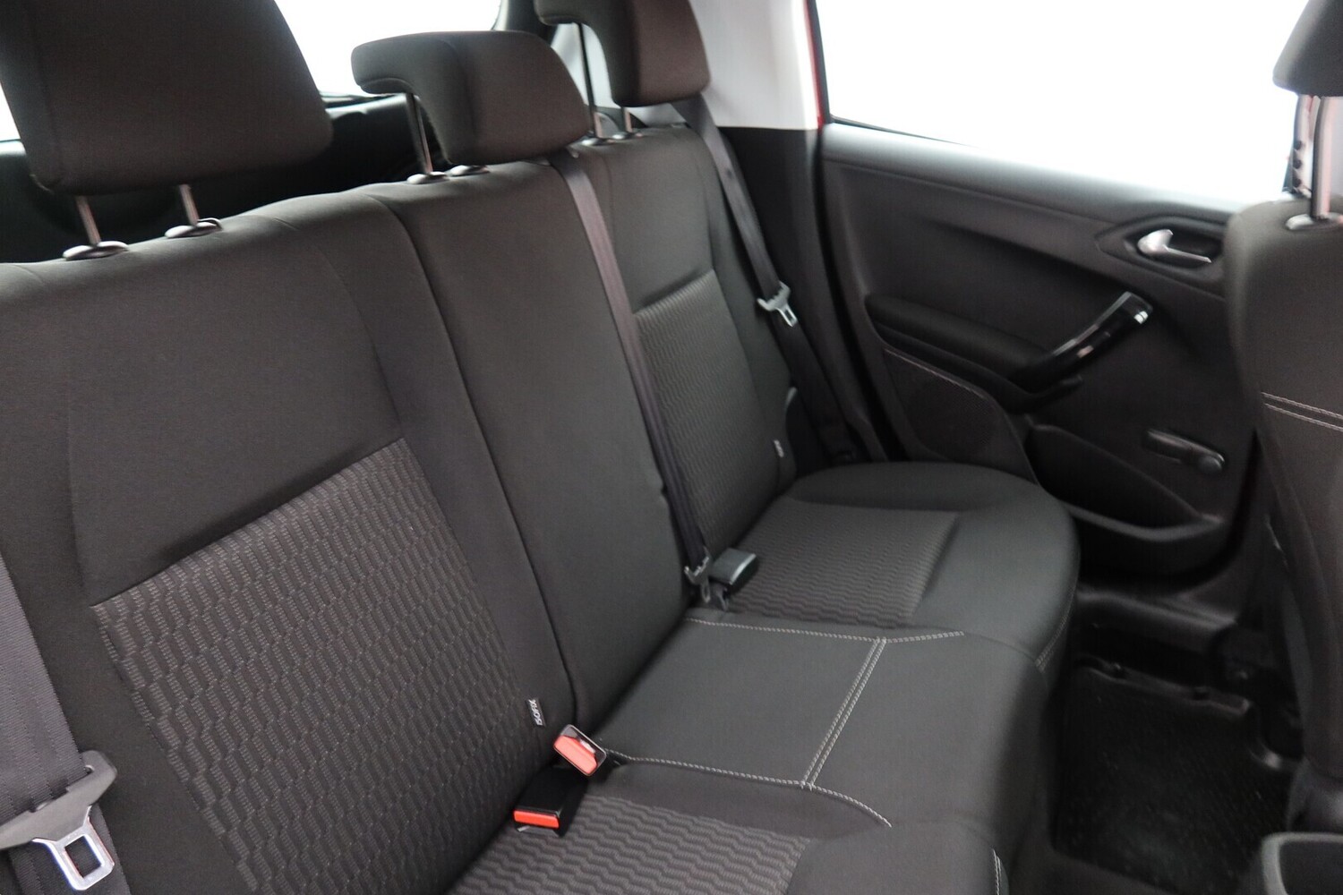 Peugeot 208 vaihtoauto