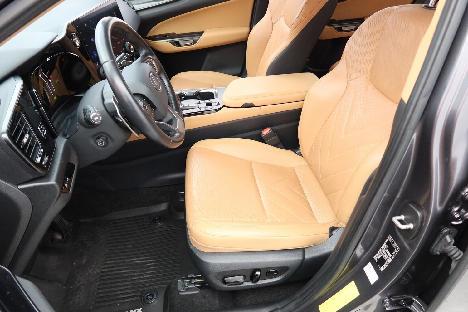 Lexus NX vaihtoauto
