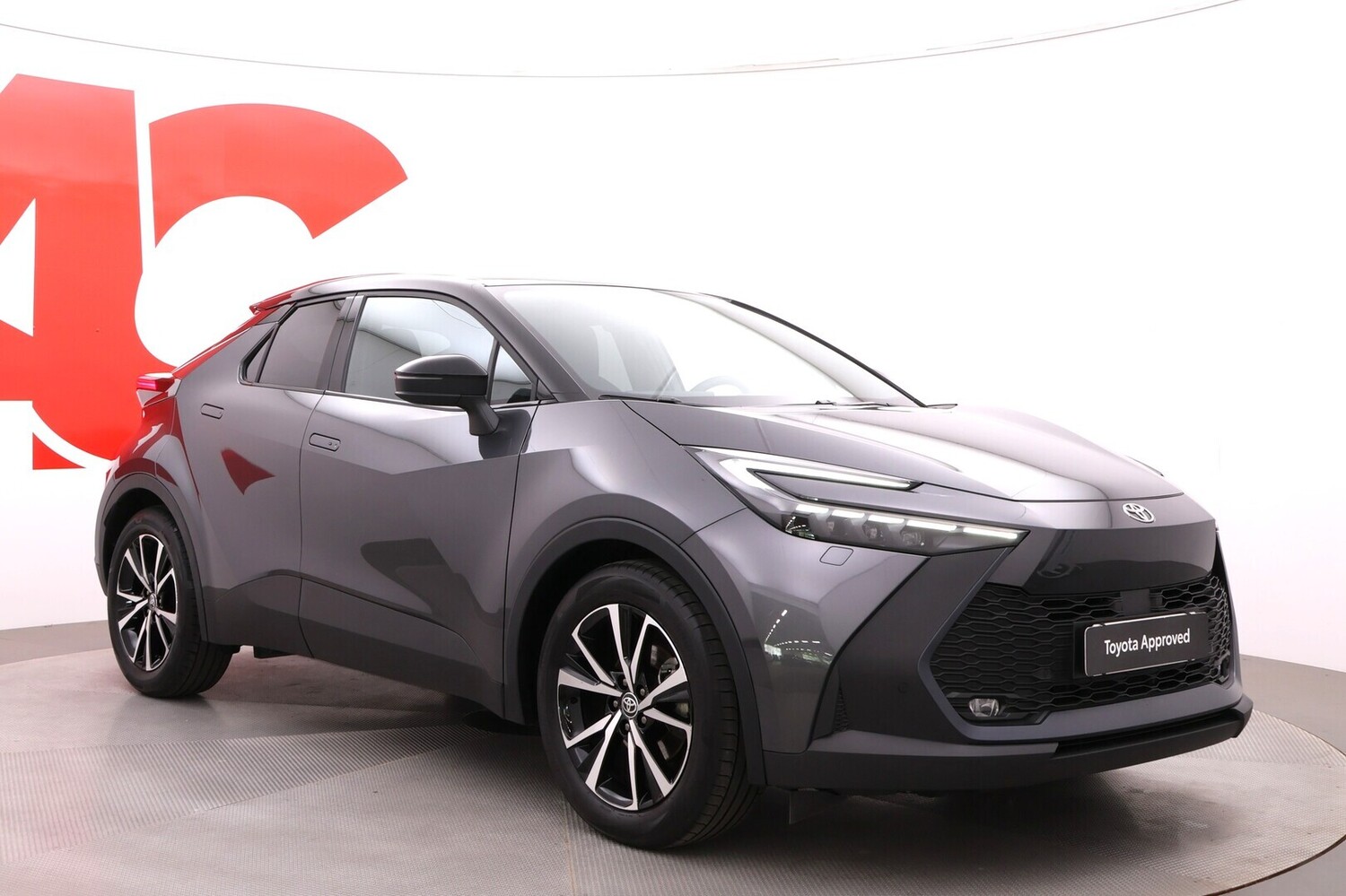 Toyota C-HR vaihtoauto