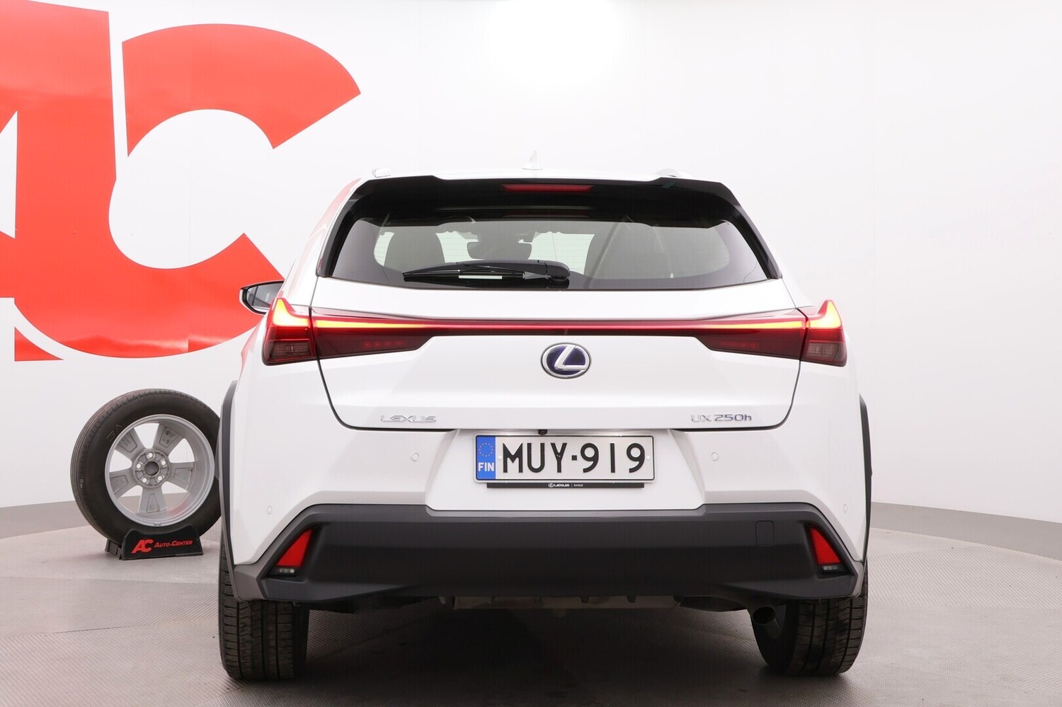 Lexus UX vaihtoauto