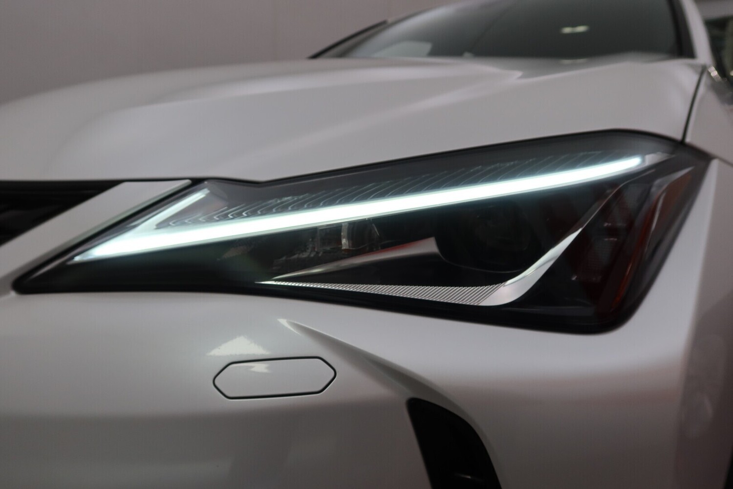 Lexus UX vaihtoauto