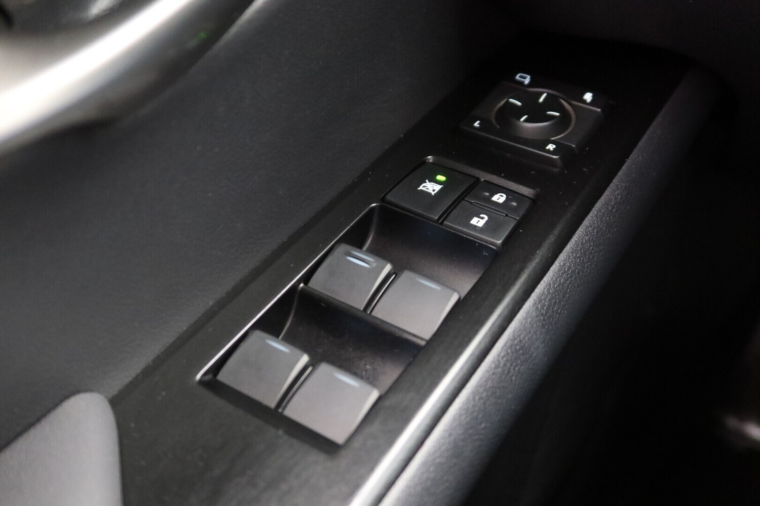 Lexus UX vaihtoauto