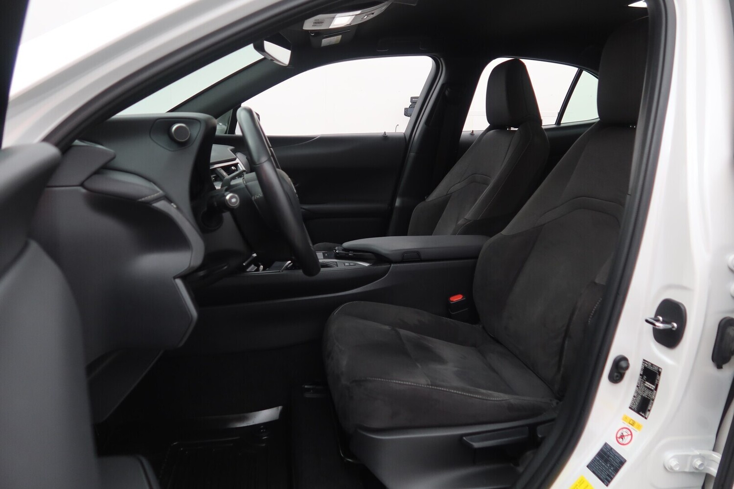 Lexus UX vaihtoauto
