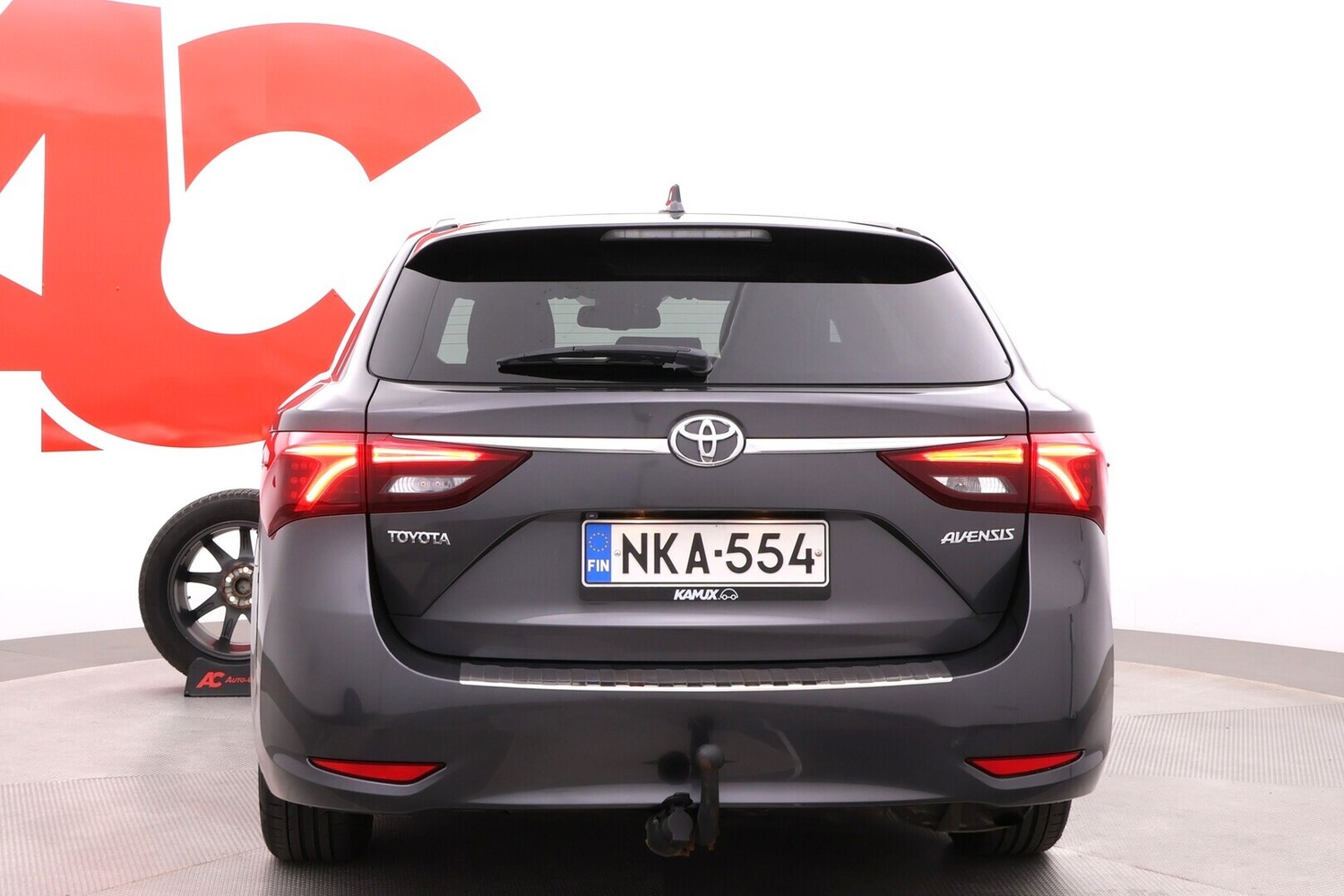 Toyota Avensis vaihtoauto