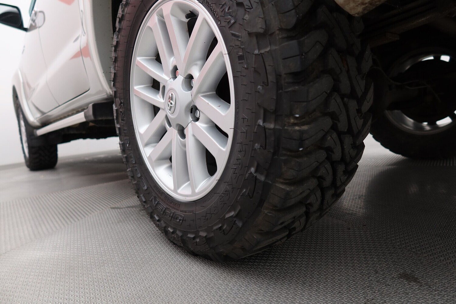 Toyota Hilux vaihtoauto