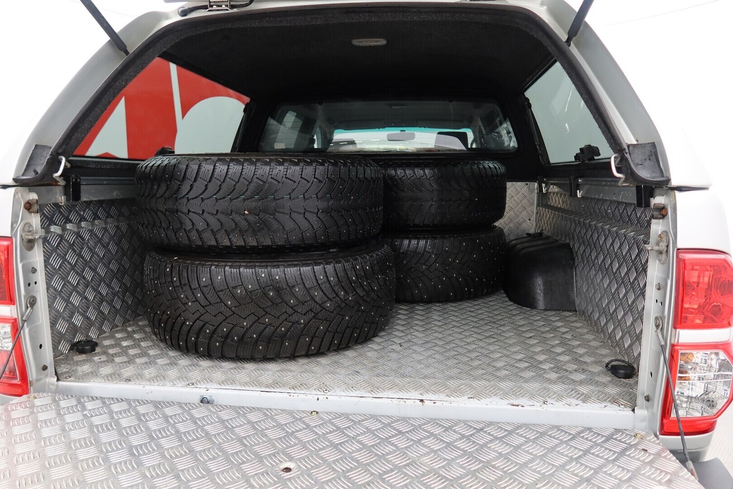 Toyota Hilux vaihtoauto