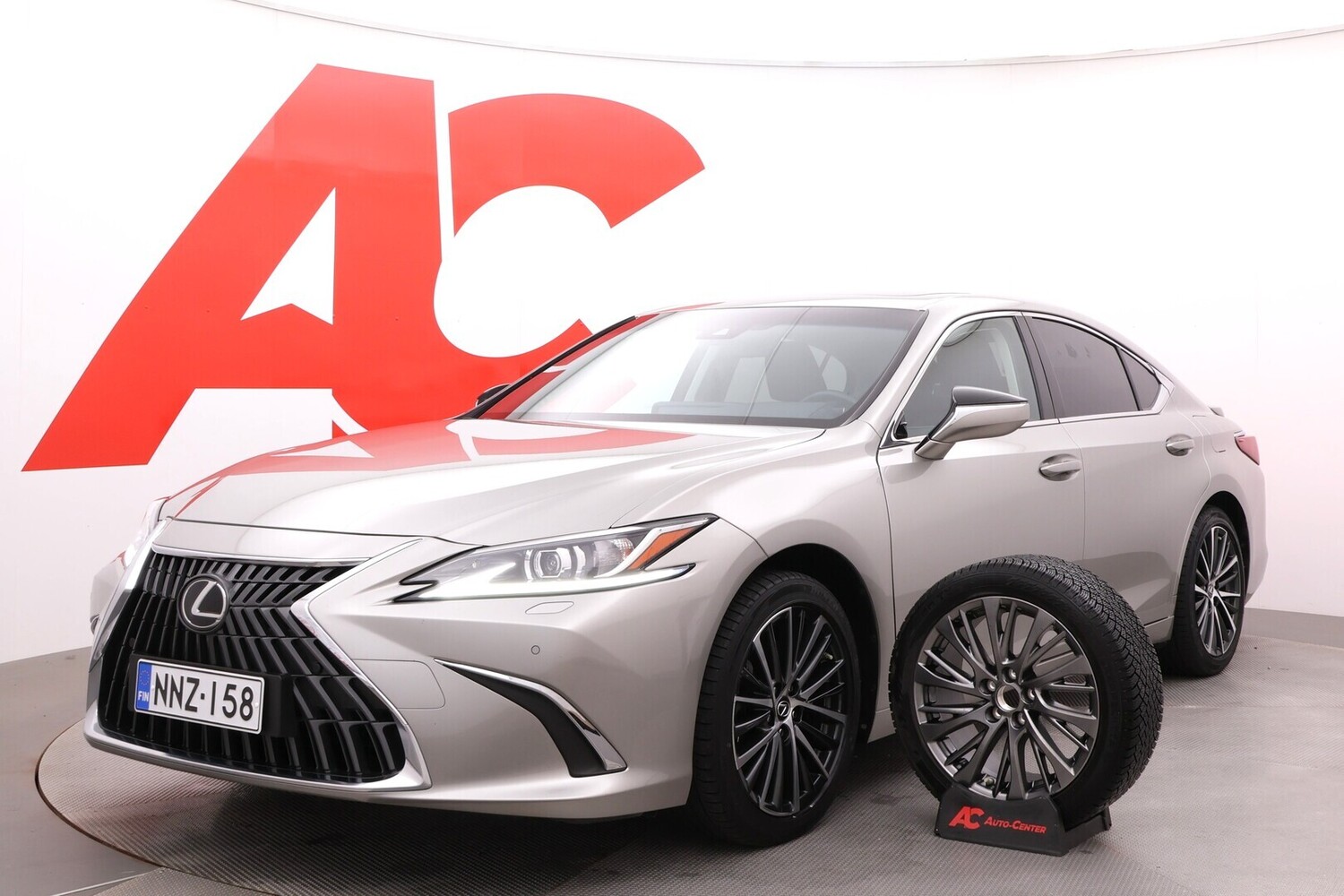 Lexus ES vaihtoauto
