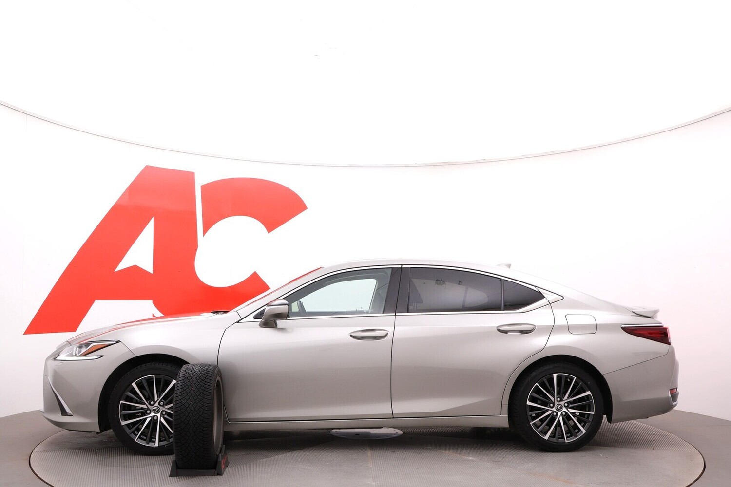 Lexus ES vaihtoauto