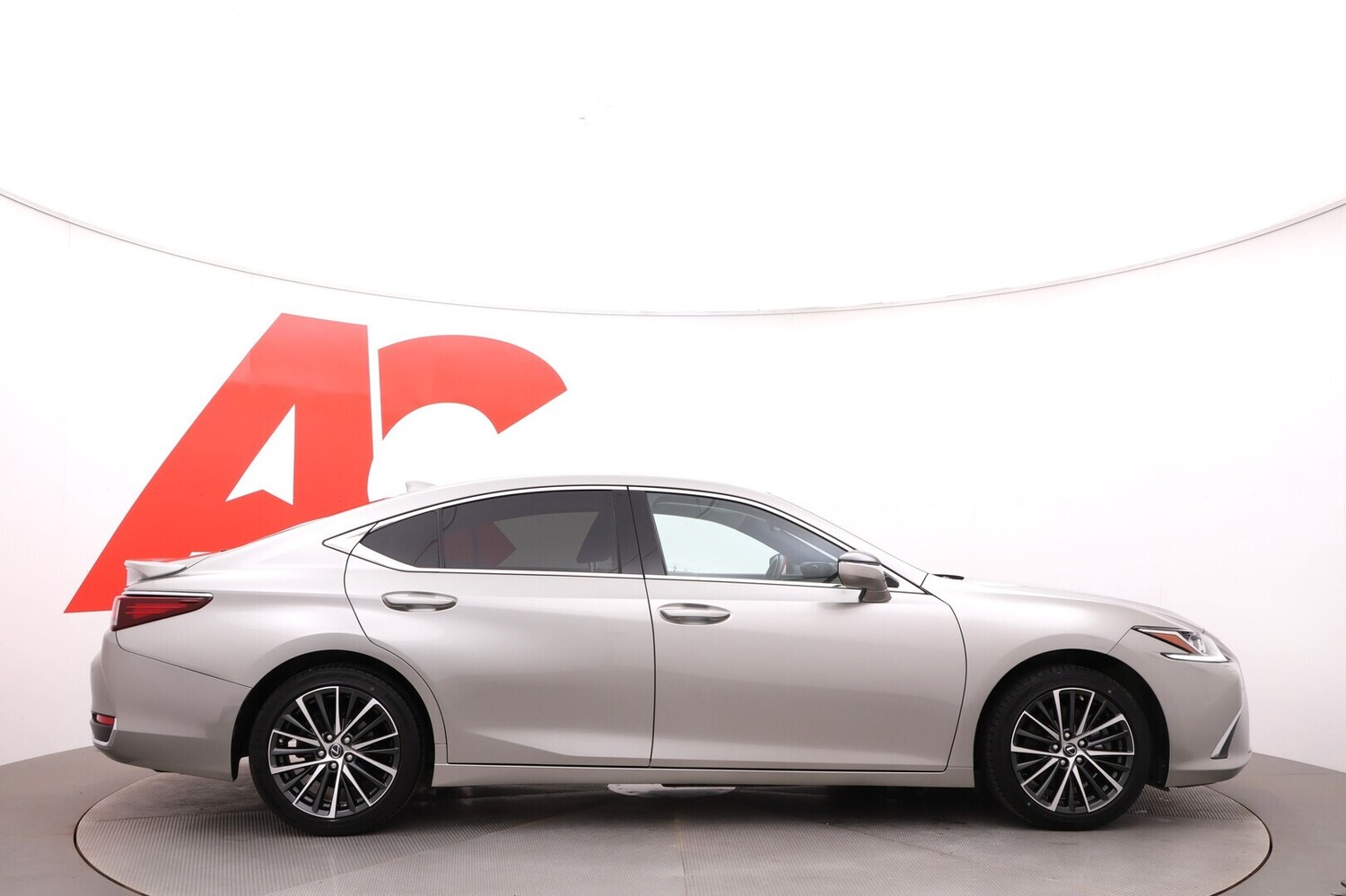 Lexus ES vaihtoauto