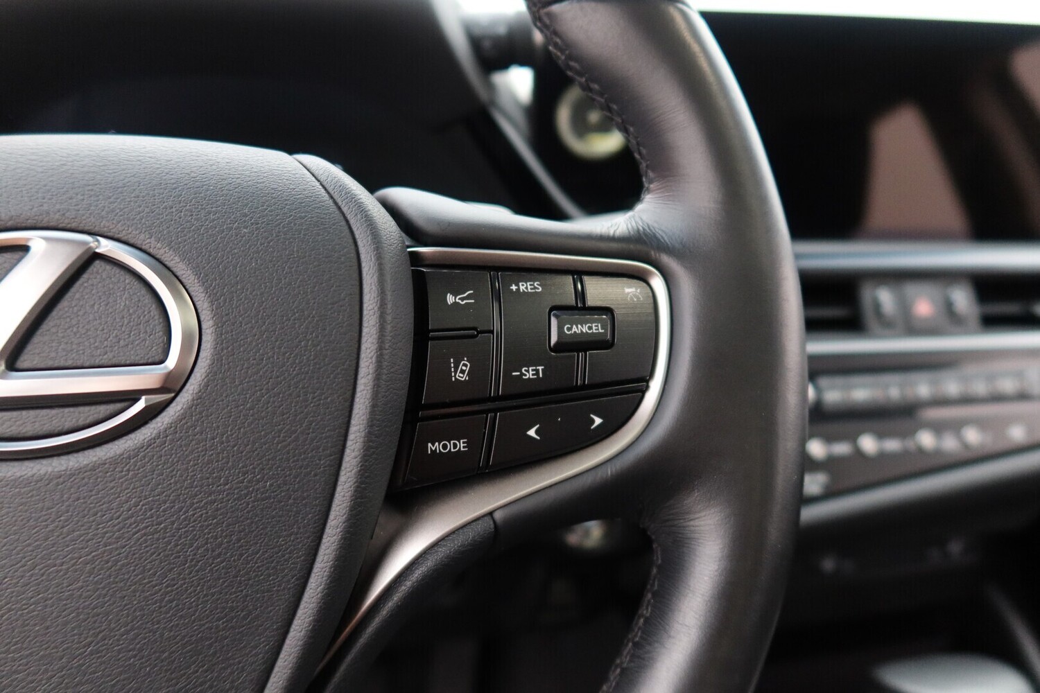 Lexus ES vaihtoauto