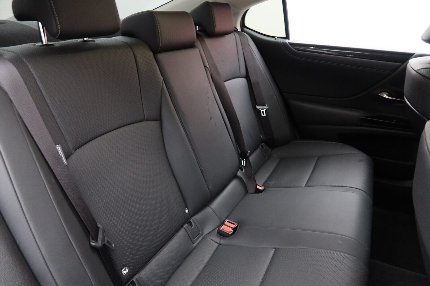 Lexus ES vaihtoauto