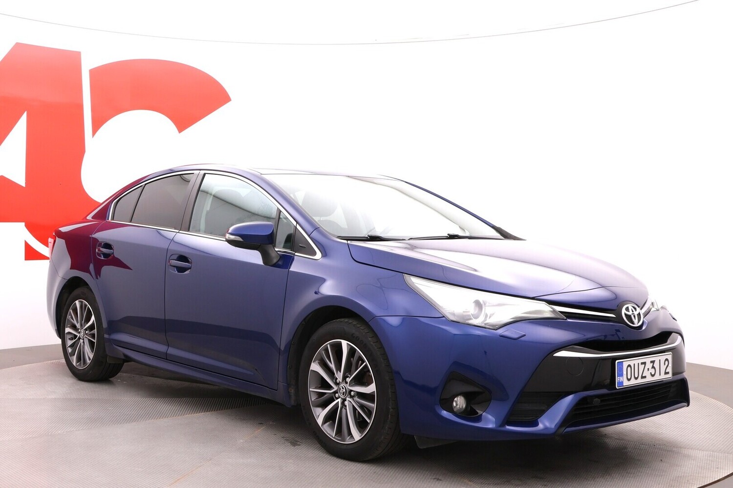 Toyota Avensis vaihtoauto