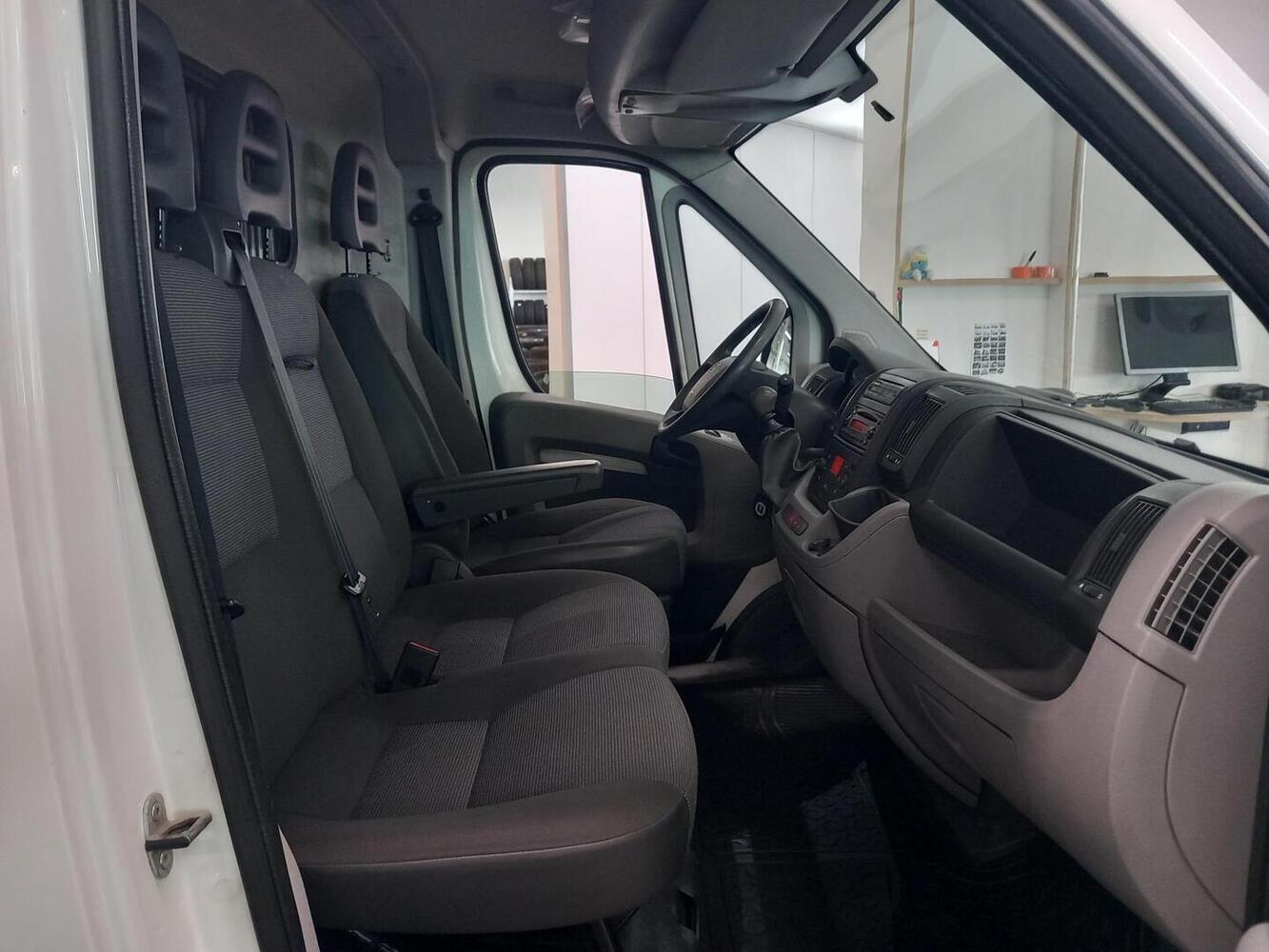 Peugeot Boxer vaihtoauto