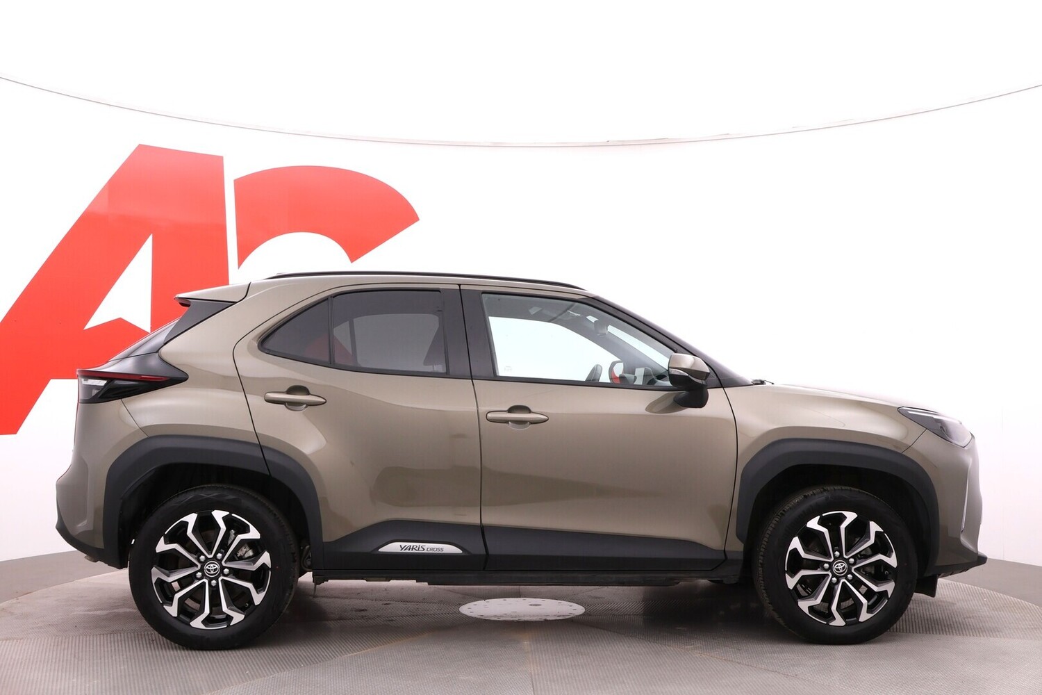 Toyota Yaris Cross vaihtoauto