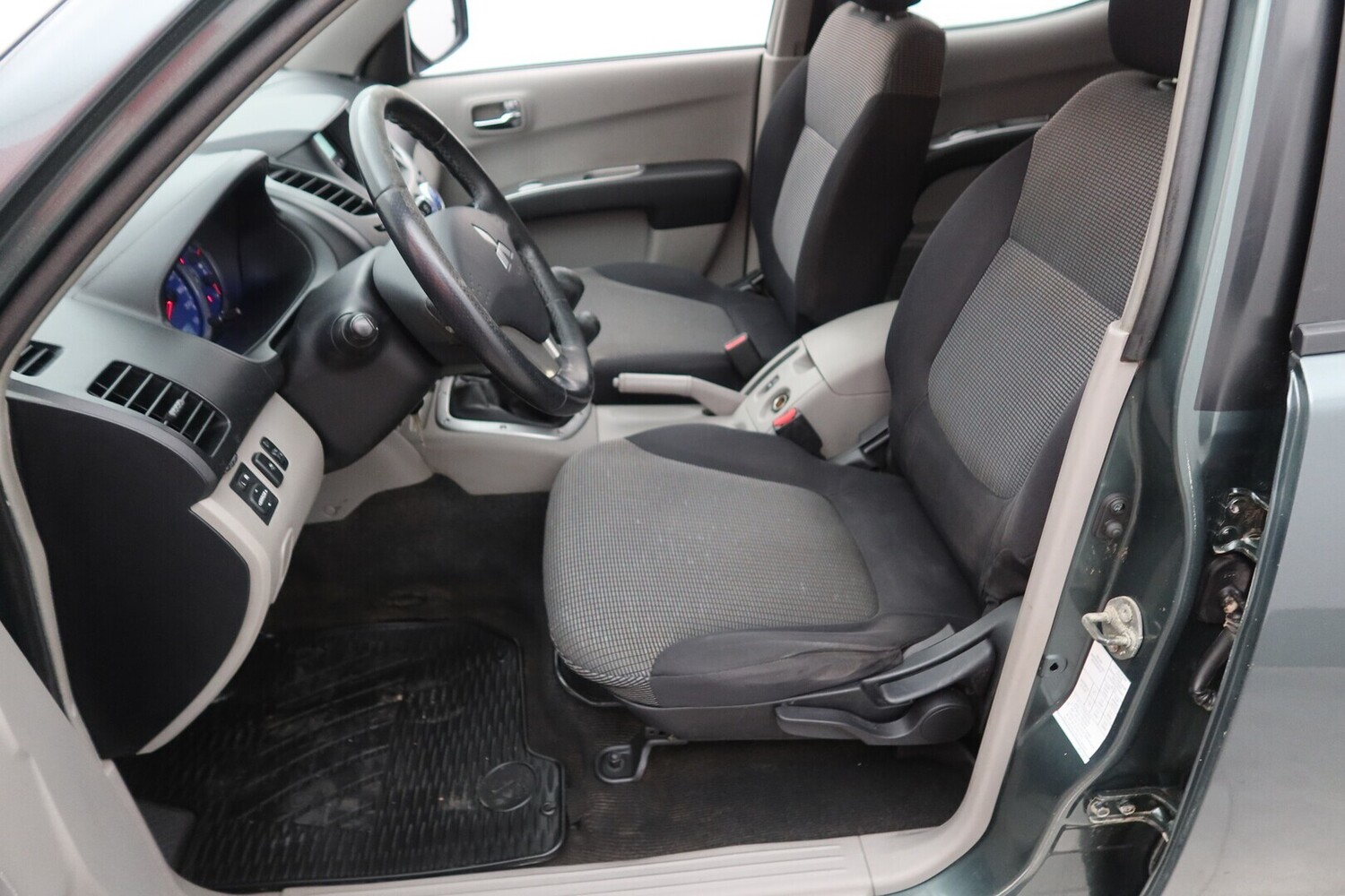 Mitsubishi L200 vaihtoauto