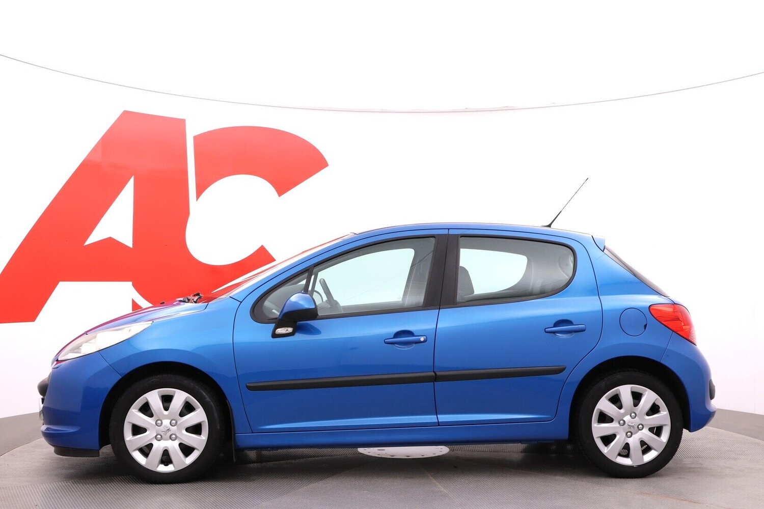 Peugeot 207 vaihtoauto