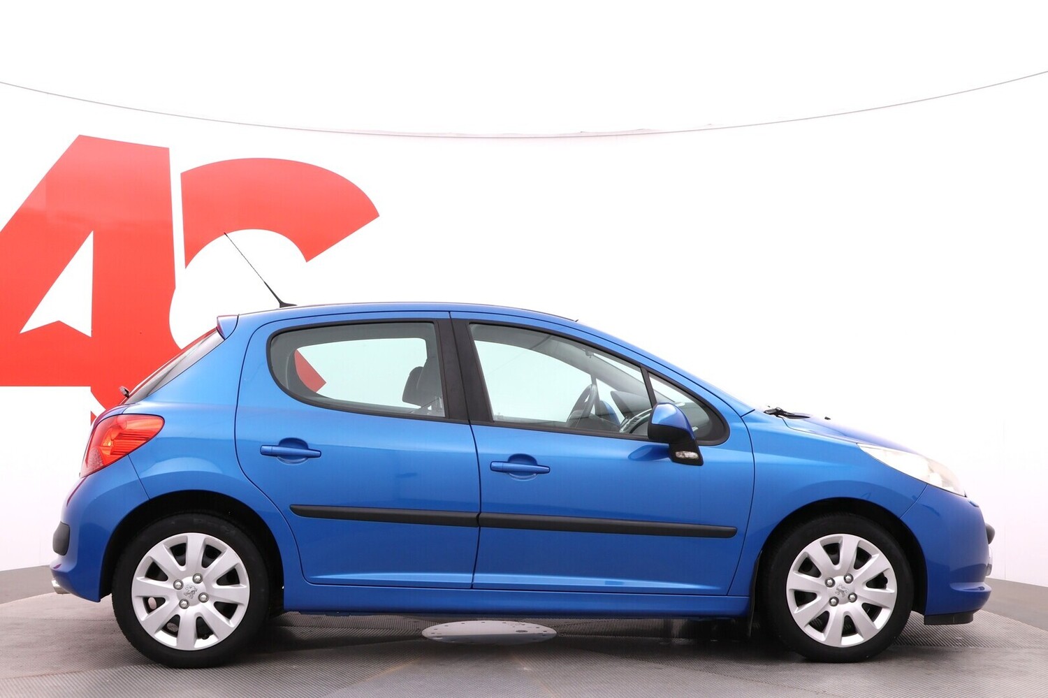 Peugeot 207 vaihtoauto