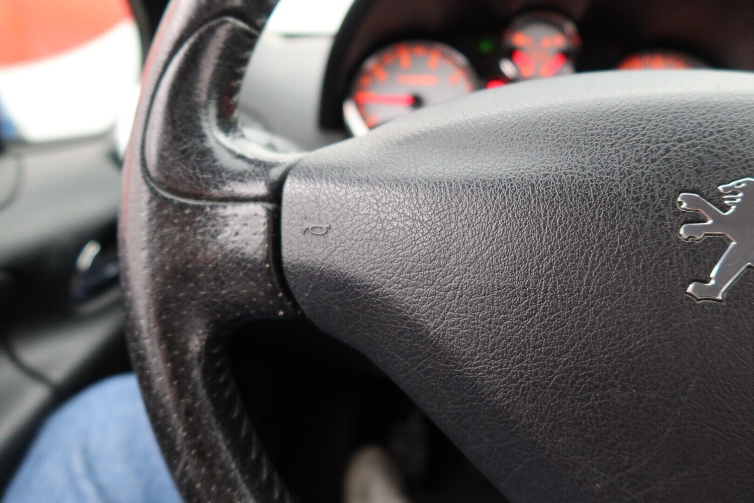 Peugeot 207 vaihtoauto