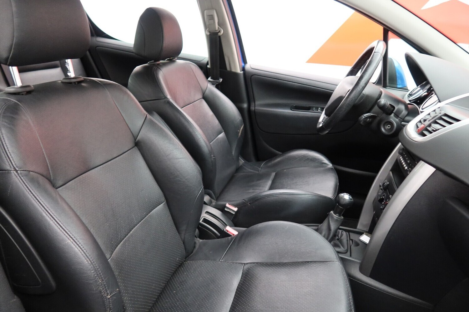 Peugeot 207 vaihtoauto