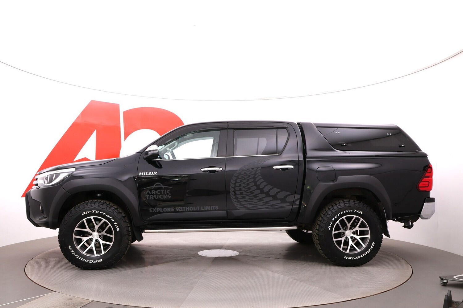 Toyota Hilux vaihtoauto