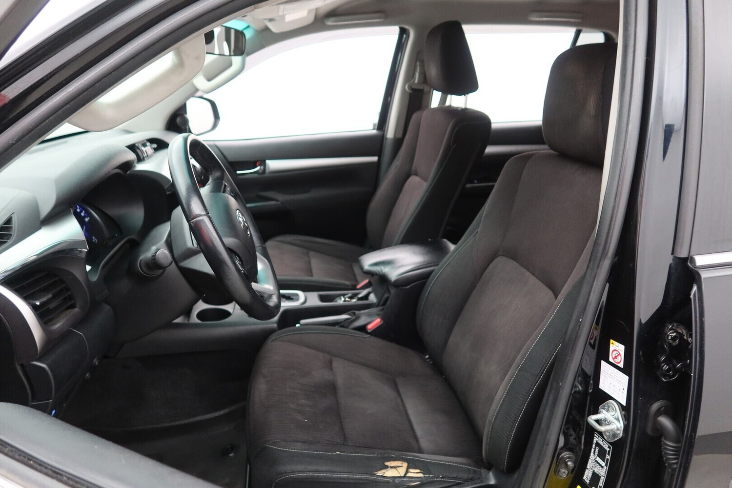 Toyota Hilux vaihtoauto