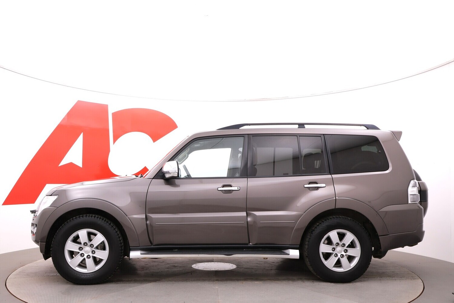 Mitsubishi Pajero vaihtoauto