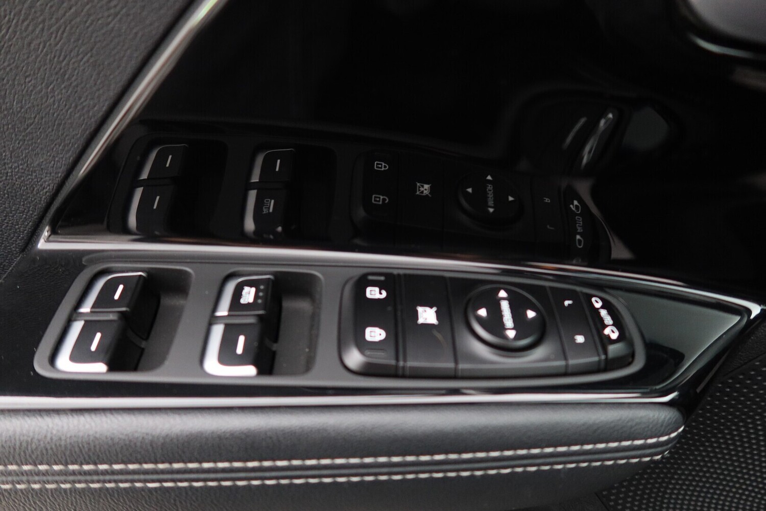 Kia Niro plug-in vaihtoauto