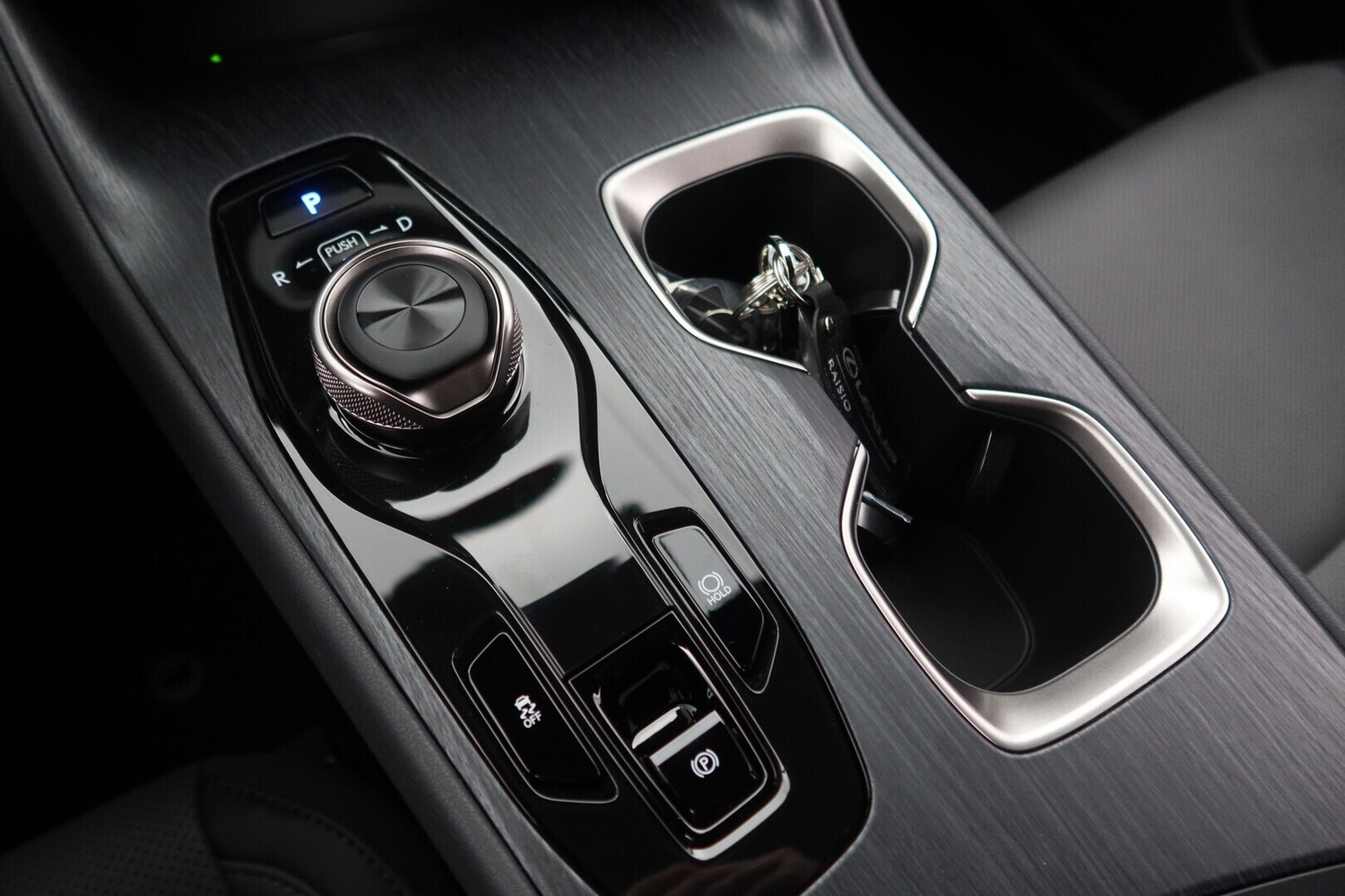 Lexus RZ vaihtoauto