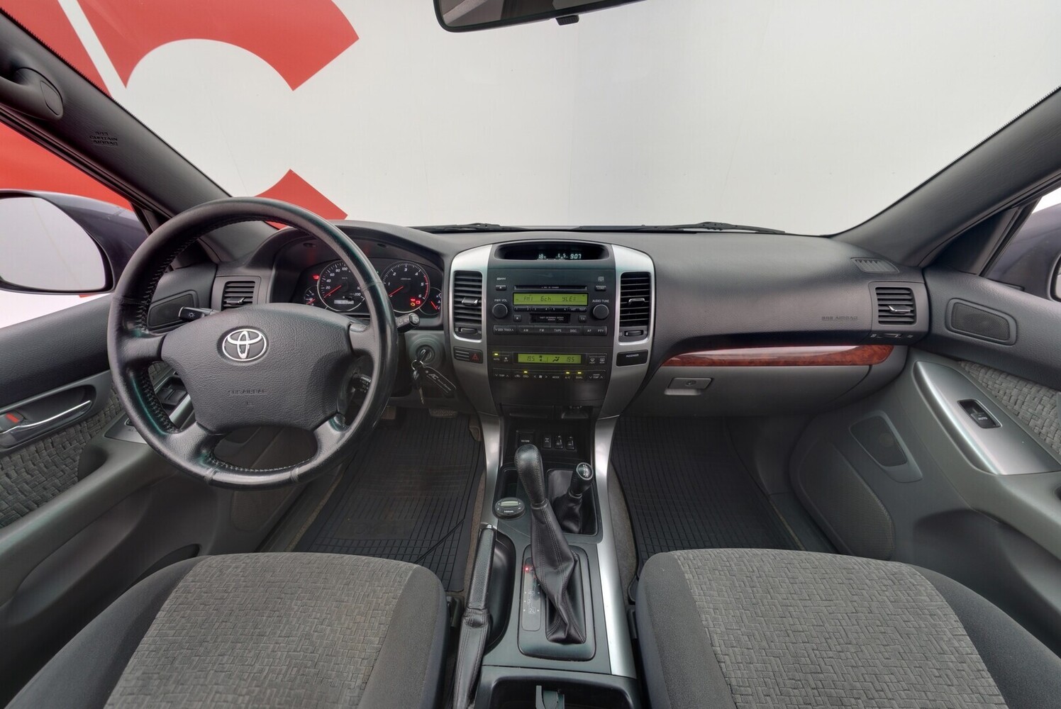 Toyota Land Cruiser vaihtoauto