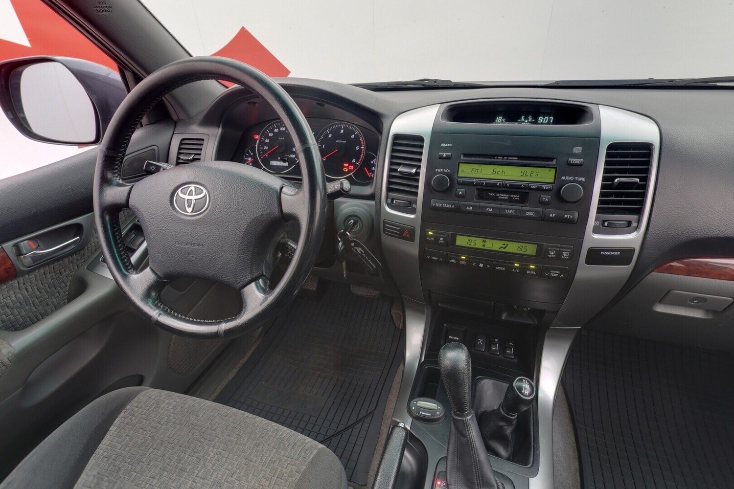 Toyota Land Cruiser vaihtoauto