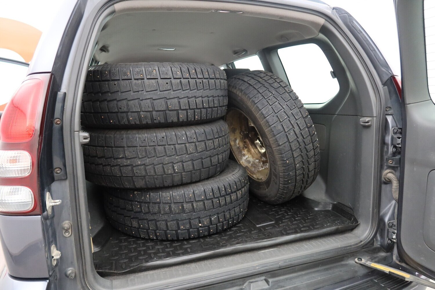 Toyota Land Cruiser vaihtoauto