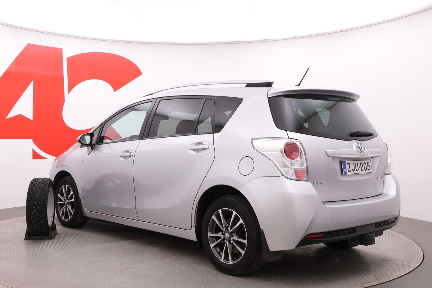 Toyota Verso vaihtoauto