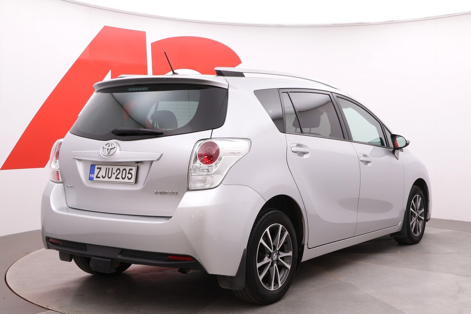 Toyota Verso vaihtoauto