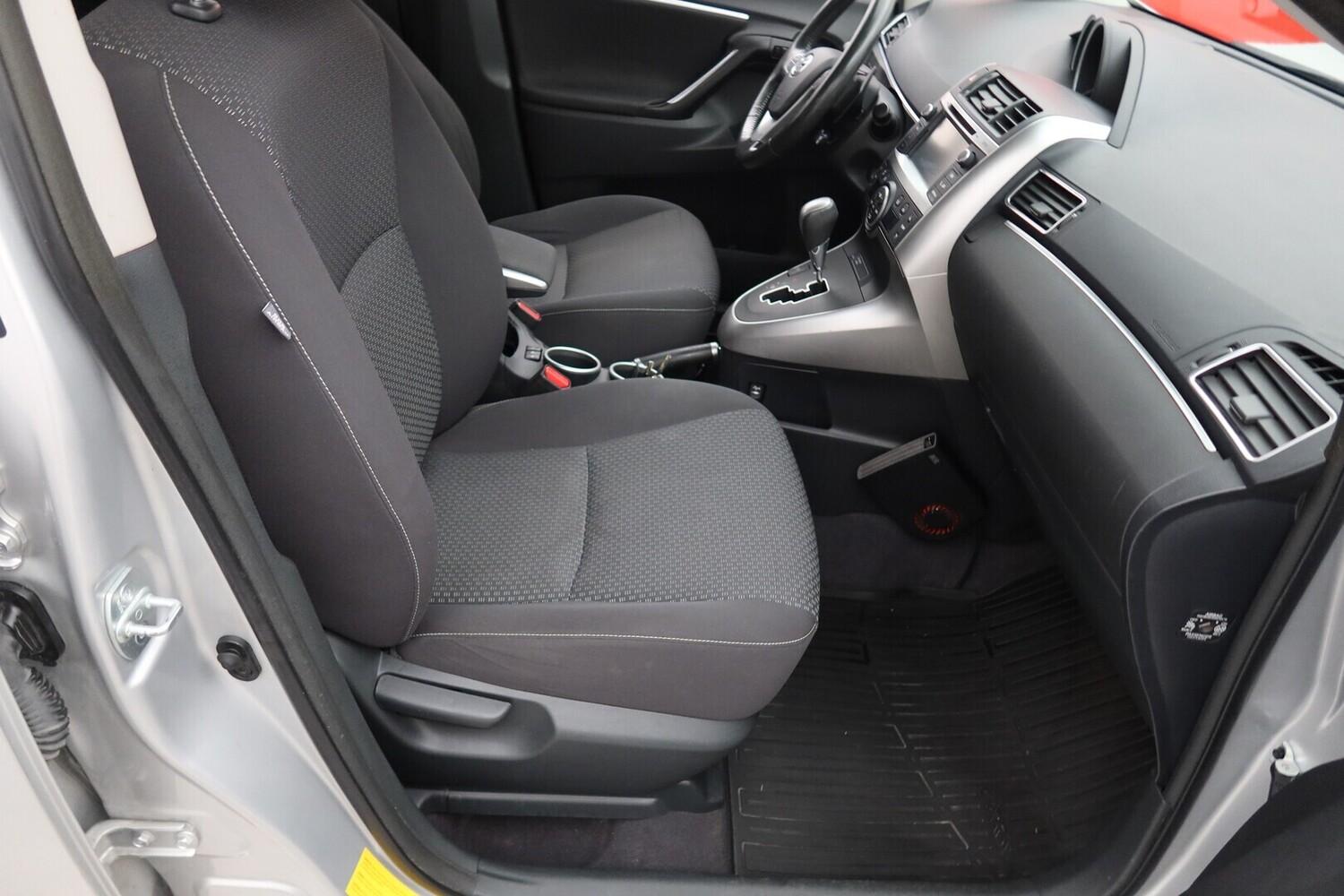 Toyota Verso vaihtoauto
