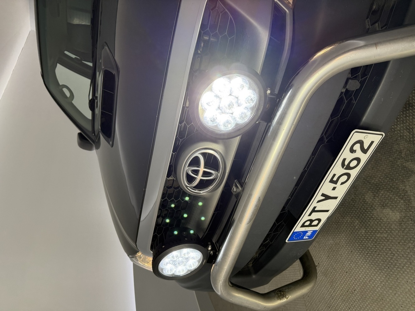 Toyota Hilux vaihtoauto