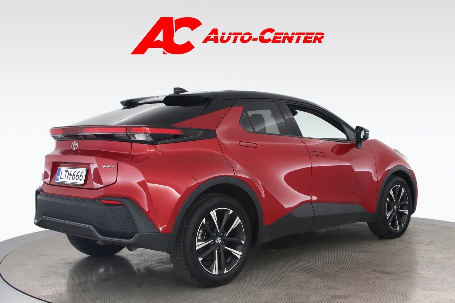 Toyota C-HR vaihtoauto