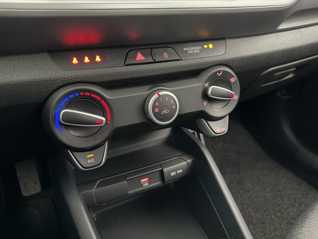 Kia Stonic vaihtoauto