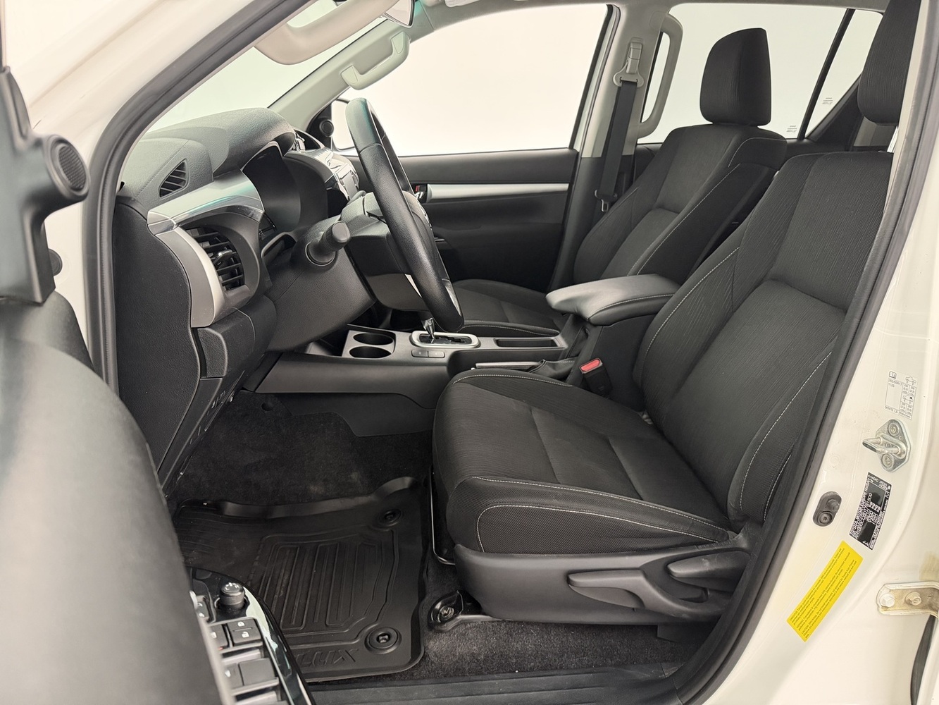 Toyota Hilux vaihtoauto