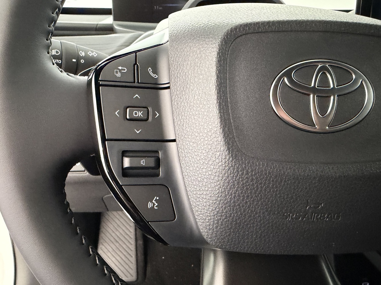 Toyota C-HR+ vaihtoauto