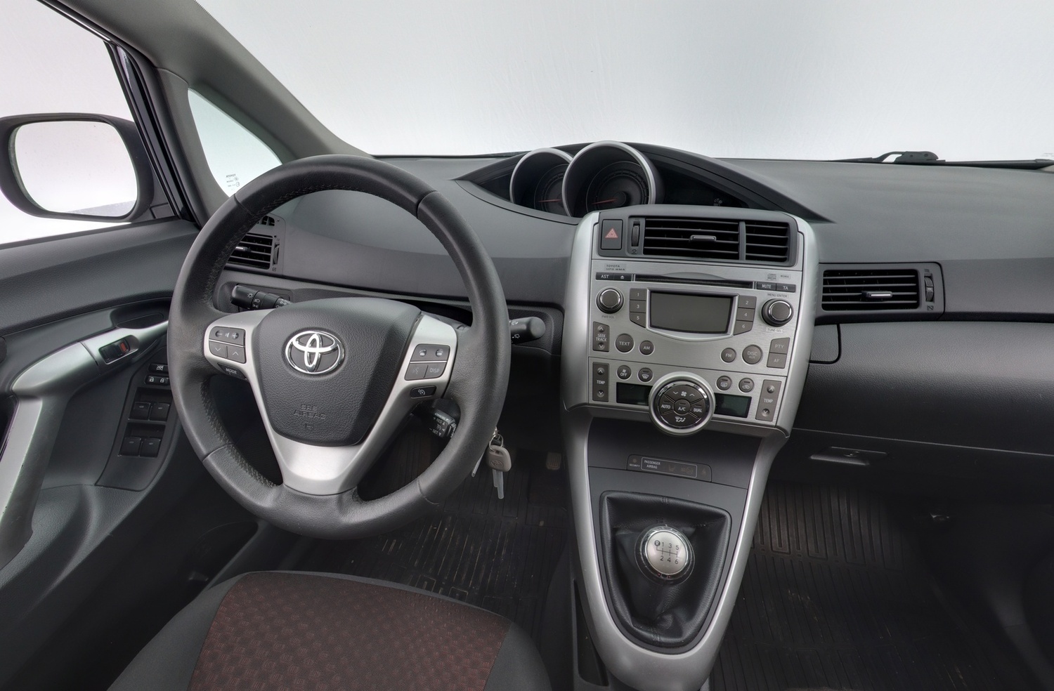 Toyota Verso vaihtoauto