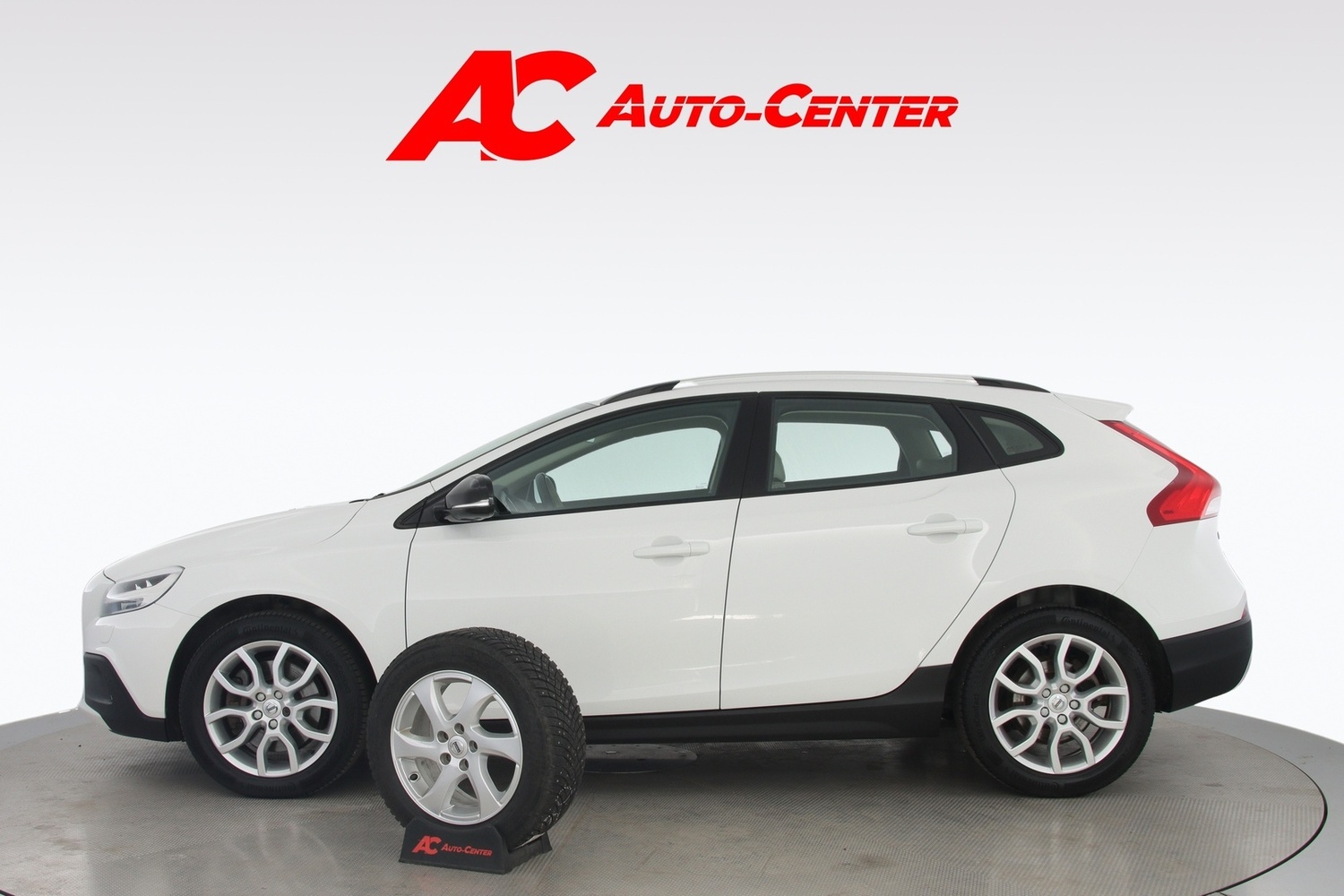 Volvo V40 Cross Country vaihtoauto