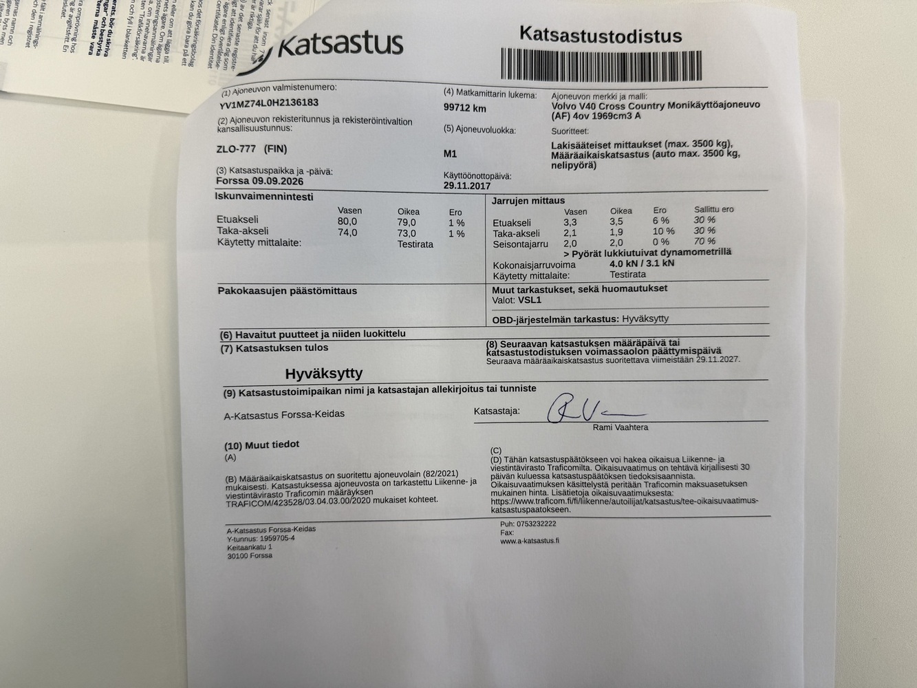 Volvo V40 Cross Country vaihtoauto